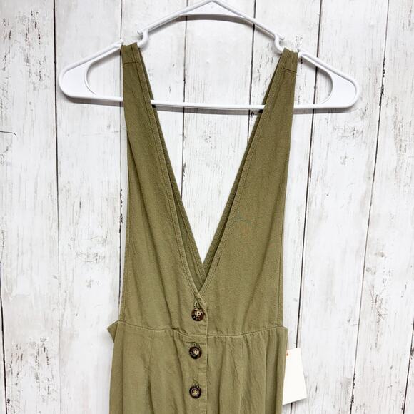 Sienna Sky Jumpsuit Women Size XS Olive Deep V-Neck Sleeveless Wide Leg Button - Picture 2 of 7
